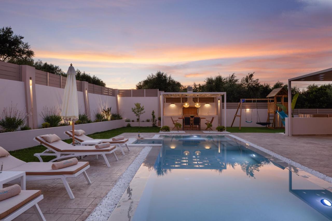 Koin Villa Sunset, With Heated Pool & Whirlpool, By Thinkvilla Perama  المظهر الخارجي الصورة