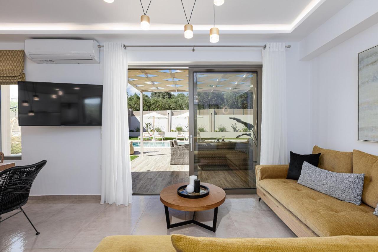 Koin Villa Sunset, With Heated Pool & Whirlpool, By Thinkvilla Perama  المظهر الخارجي الصورة