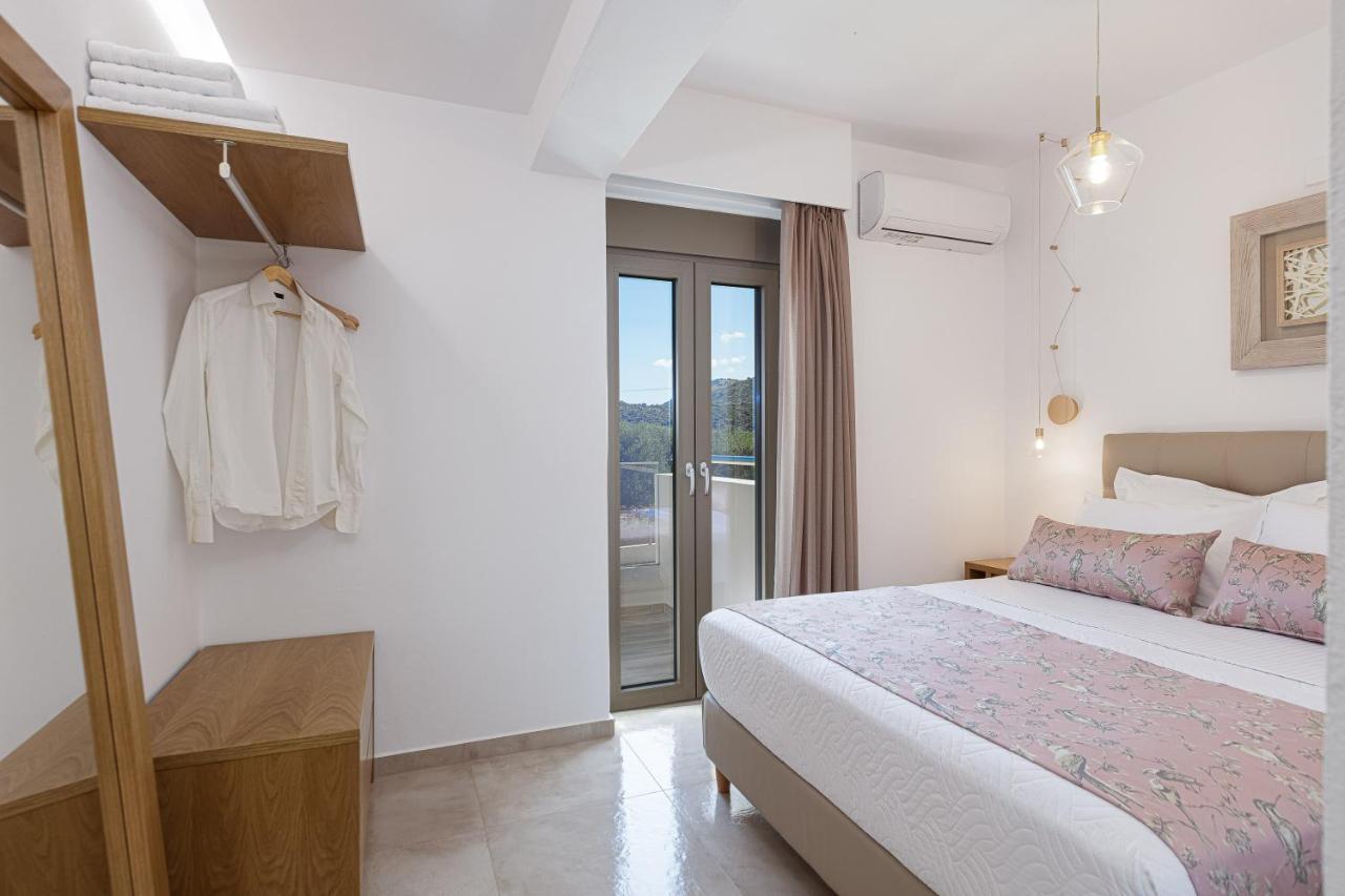 Koin Villa Sunset, With Heated Pool & Whirlpool, By Thinkvilla Perama  المظهر الخارجي الصورة
